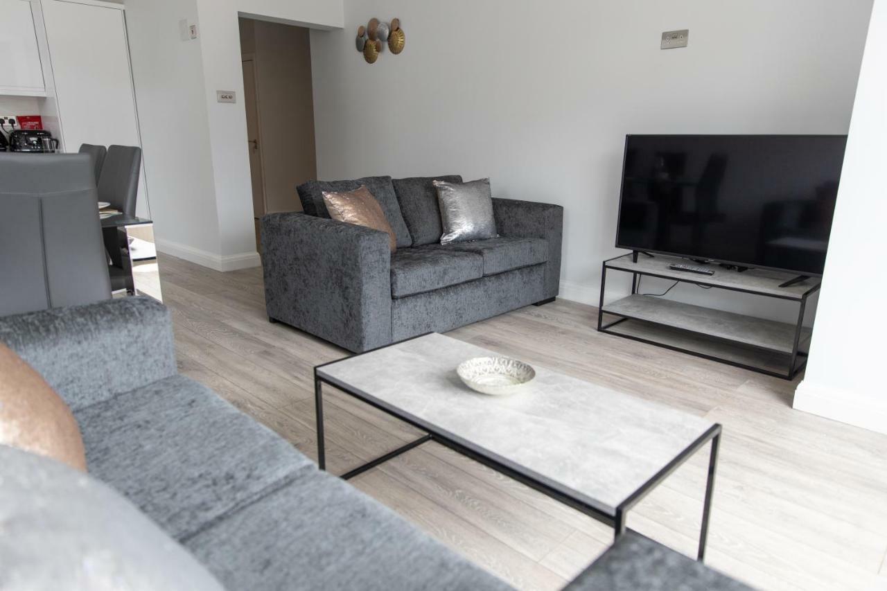 London Northwick Park Serviced Apartments By Riis Property Harrow Kültér fotó