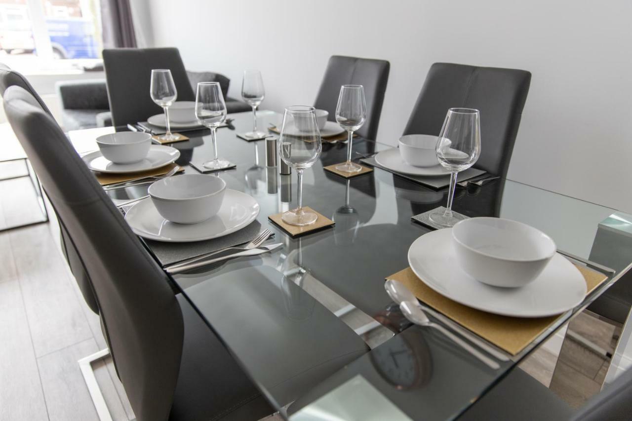 London Northwick Park Serviced Apartments By Riis Property Harrow Kültér fotó