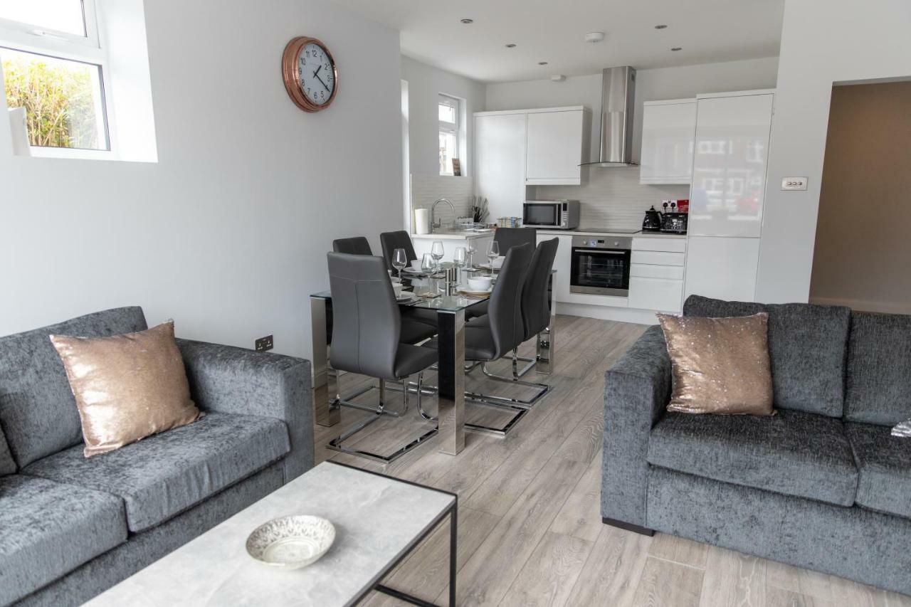 London Northwick Park Serviced Apartments By Riis Property Harrow Kültér fotó