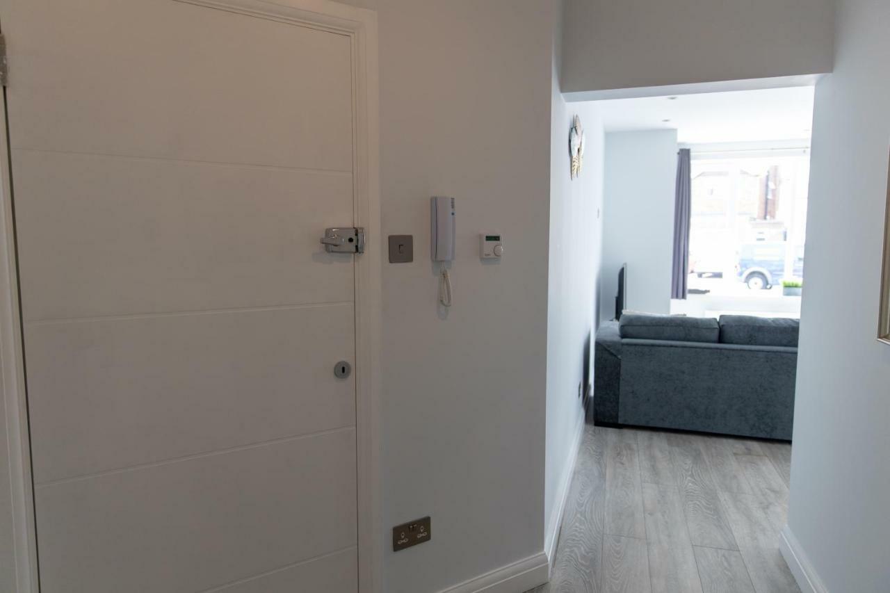 London Northwick Park Serviced Apartments By Riis Property Harrow Kültér fotó