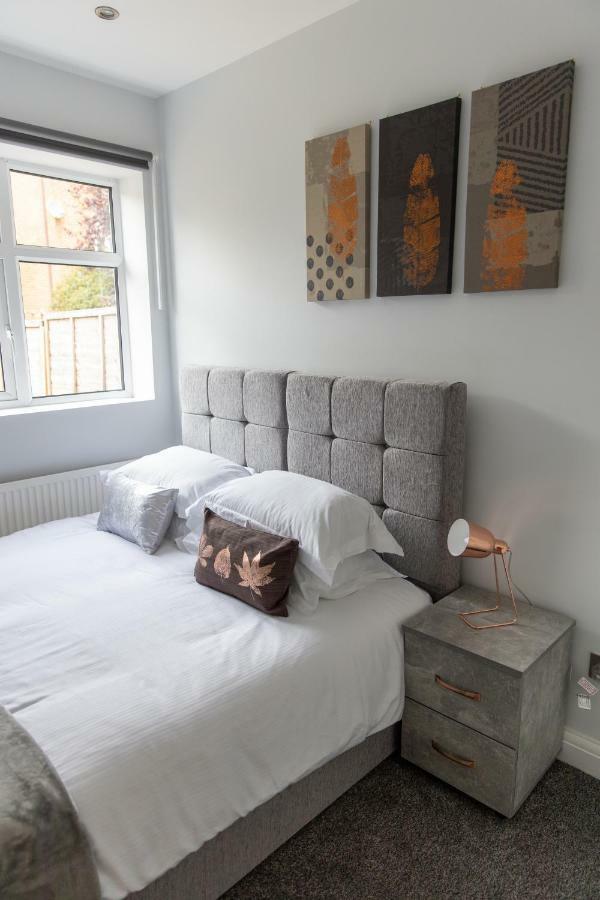 London Northwick Park Serviced Apartments By Riis Property Harrow Kültér fotó