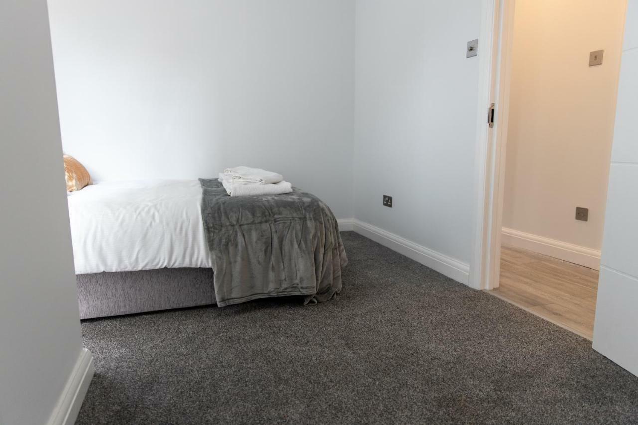 London Northwick Park Serviced Apartments By Riis Property Harrow Kültér fotó
