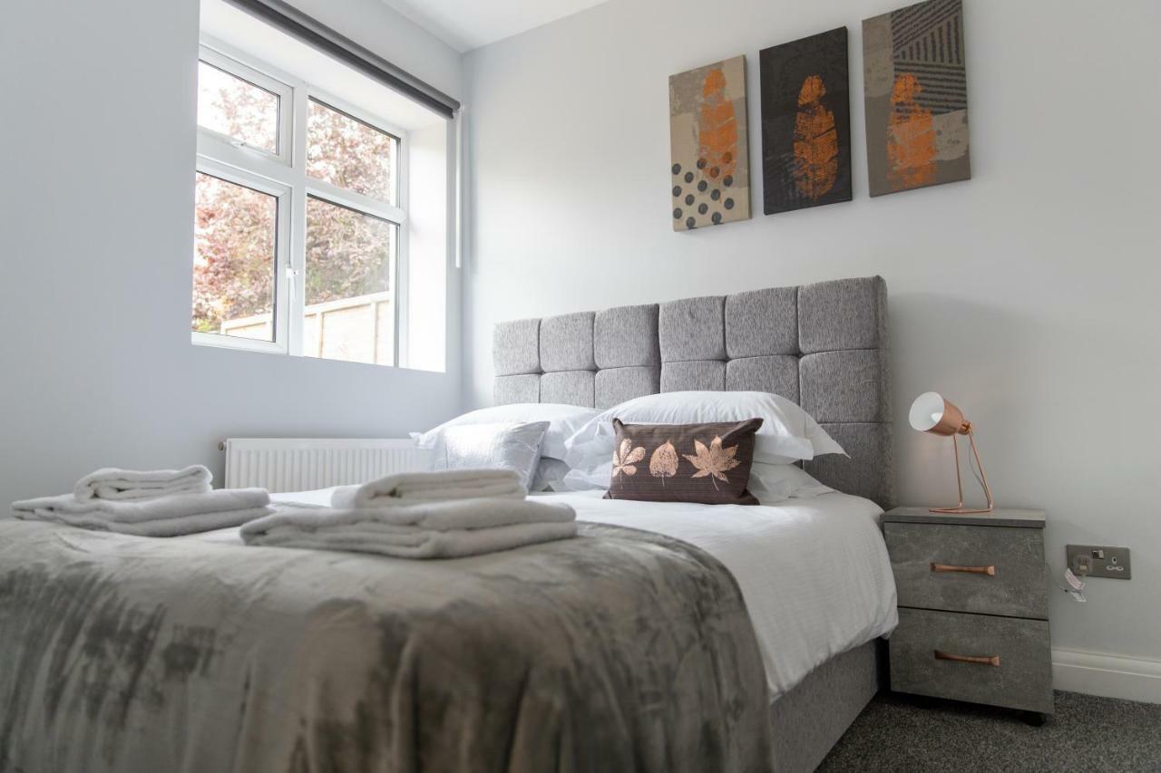 London Northwick Park Serviced Apartments By Riis Property Harrow Kültér fotó