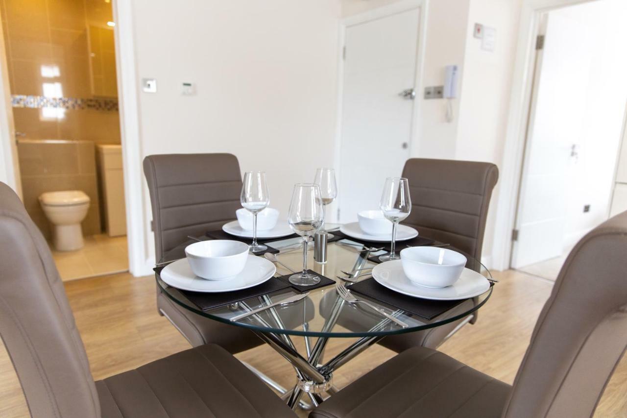 London Northwick Park Serviced Apartments By Riis Property Harrow Kültér fotó