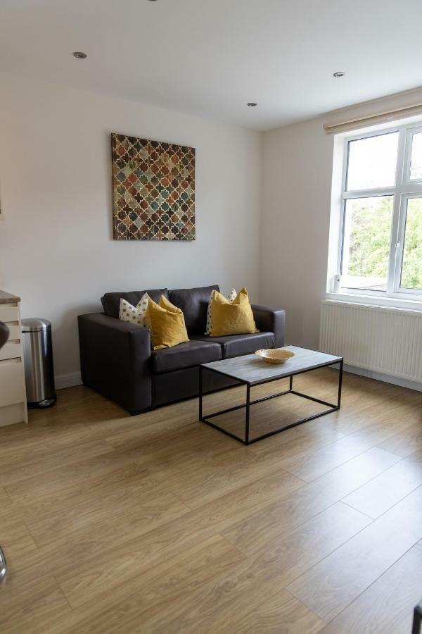 London Northwick Park Serviced Apartments By Riis Property Harrow Kültér fotó