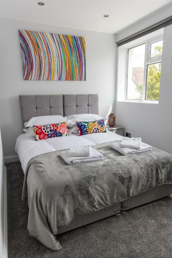 London Northwick Park Serviced Apartments By Riis Property Harrow Kültér fotó