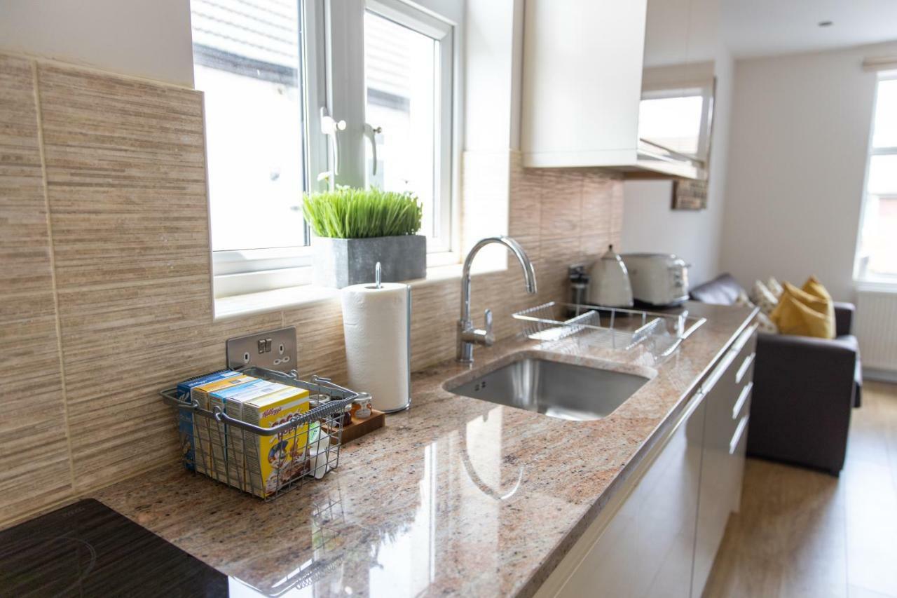 London Northwick Park Serviced Apartments By Riis Property Harrow Kültér fotó